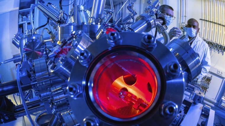Turchanin research lab