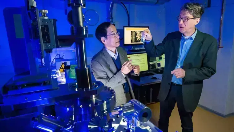 Yutaka Yoshida in conversation with Ralf Röhlsberger