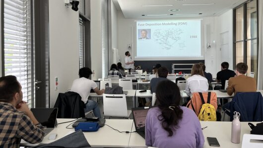 Impressions of the "Innovation Methods in Photonics" courses in 2023.