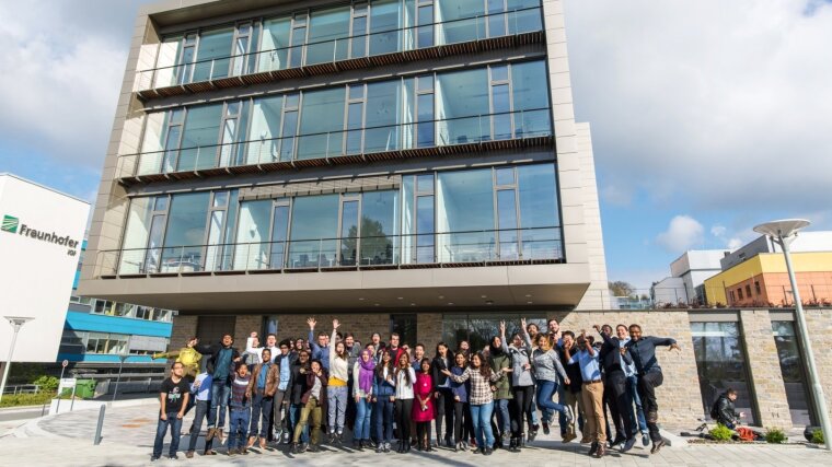 placeholder image — Abbe School of Photonics Master students.