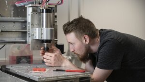 Impression from the mechanical workshop in the Lichtwerkstatt makerspace.
