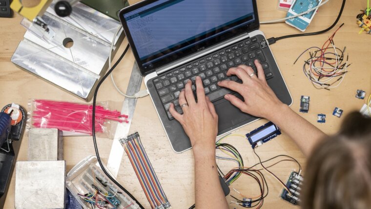 Lichtwerkstatt Makerspace desktop topview.