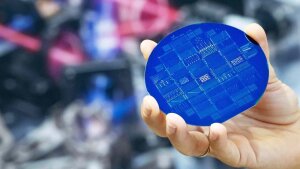 Nanostructured silicon wafer with a set of photonic integrated circuits for photonic information processing