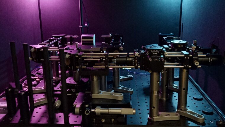 Source of entangled photons in the laboratory.
